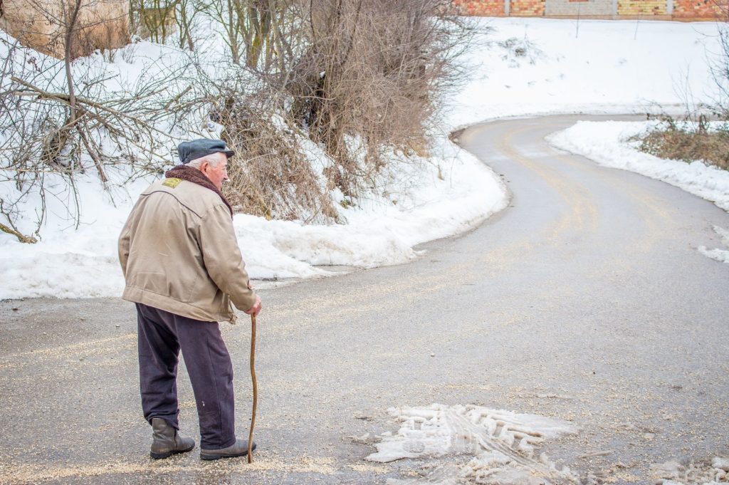 Senior man sold his life insurance policy